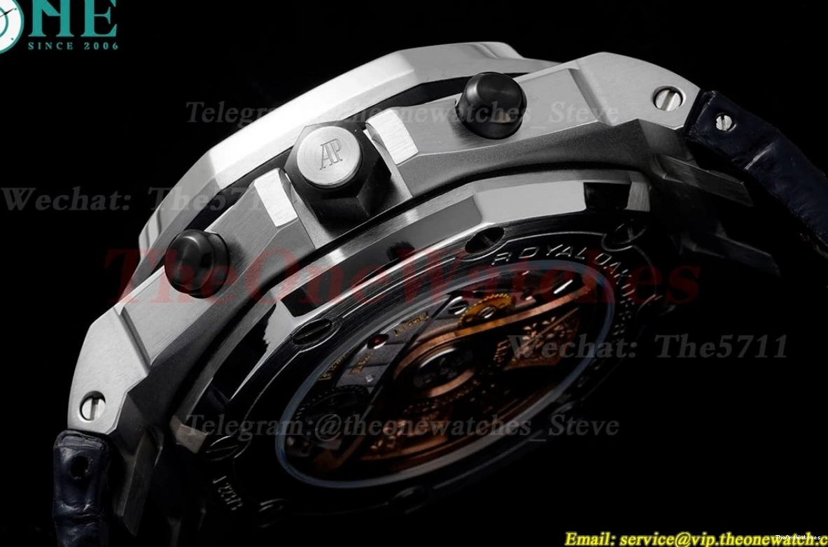 Num LE Royal Grey Oak Offshore RSF SS Mod A3126 42mm 0424